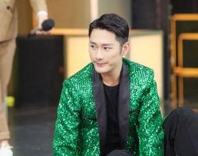 朱梓骁和郭敬明的照片,光影交错，青春记忆里的双生花