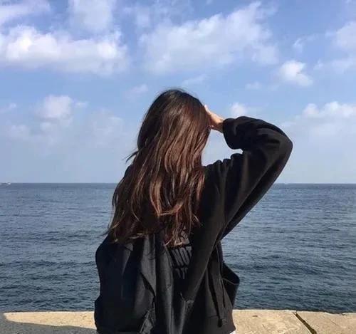 妈妈的照片背影,妈妈背影下的温馨时光